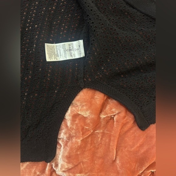 XSmall Old Navy Black Crocheted Cardigan Quarter Sleeves‎ Winter Fall - Picture 6 of 12